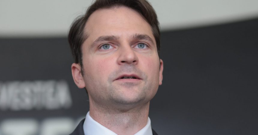 senatul dezbate si voteaza astazi motiunea simpla a aur impotriva ministrului energiei 67ea2e7345c81