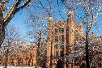 trei profesori renumiti de la universitatea yale vor sa paraseasca sua de frica unui razboi civil este pur si simplu fascism 67ea30906bffe