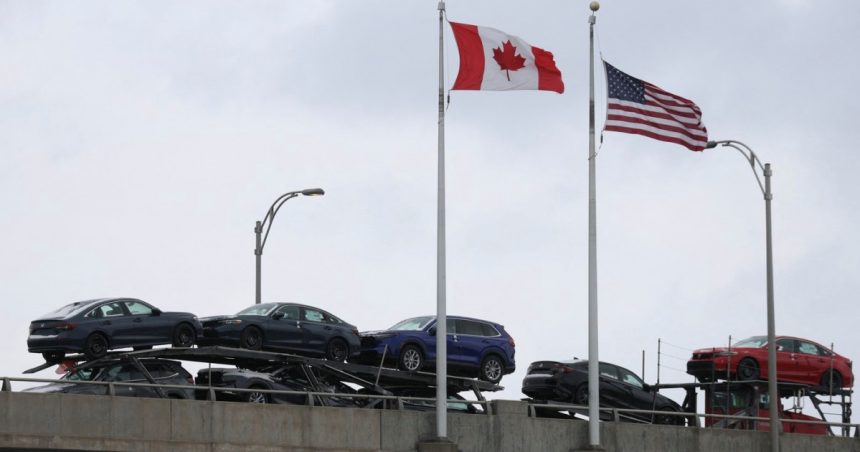 trump scuteste temporar producatorii auto din canada si mexic de tarifele de 25 dupa o discutie oarecum prietenoasa cu trudeau 67c9487079c7f