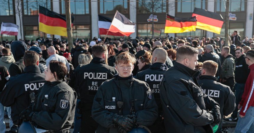 un mars neonazist a fost anulat in germania din cauza contramanifestatiilor de pe traseu 67dff8f2a2a5f