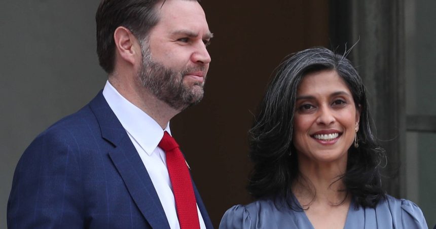 usha vance sotia vicepresedintelui american jd vance in vizita in groenlanda saptamana viitoare 67e0707aed45e