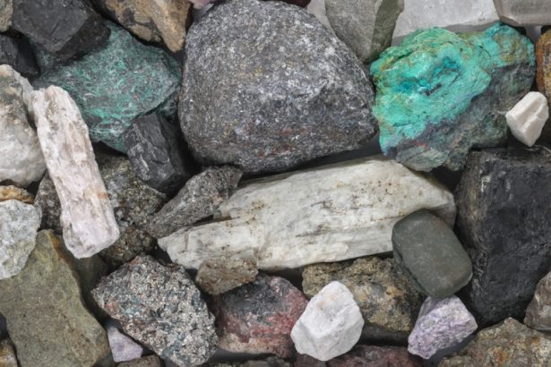 video comisia europeana va finanta cu 615 milioane euro trei proiecte de exploatare a mineralelor in romania 67e2e72f2d74d