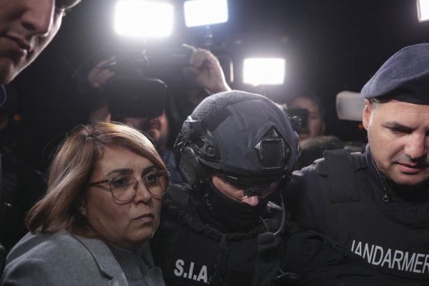 video fiica lui ioan crisan afaceristul aradean asasinat in 2021 si a rupt bratara de monitorizare 67ea726c0e056