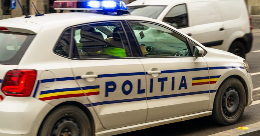video momentul in care un politist loveste o femeie cu bastonul pe o strada din ramnicu valcea de la ce a pornit conflictul 67ea5fac4360e