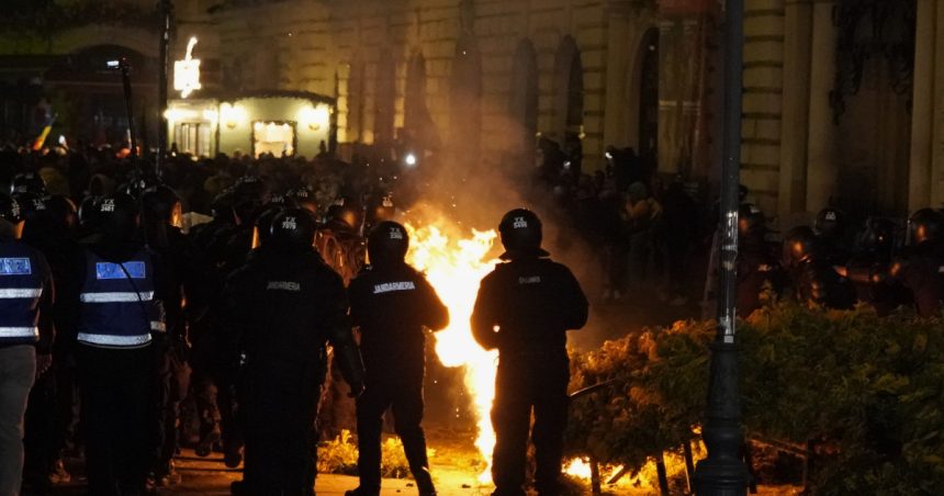 video perchezitii in dosarul violentelor de la bec de dupa respingerea candidaturii lui calin georgescu noua suspecti vor fi audiati 67e284bf41748