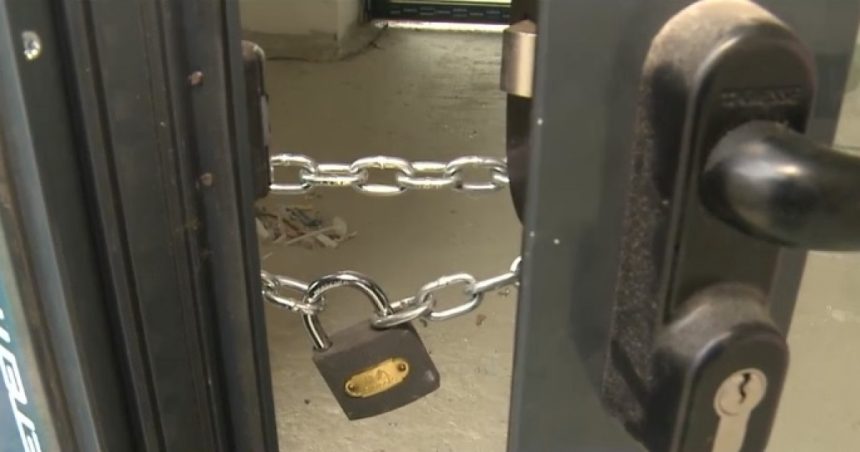 video simtim frustrare cladiri muzeu de milioane de lei in scolile in romania elevi obligati sa invete in containere 67e4e3c859e94