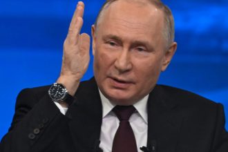 vladimir putin crede ca donald trump este serios privind preluarea groenlandei care spune ca e motivul sau de ingrijorare 67e5b2f81ef6b