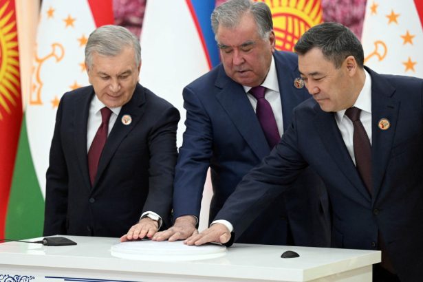 acord istoric intre trei tari din fosta uniune sovietica tadjikistan kargazstan si uzbekistan au semnat un acord de frontiera 67ebb708559fc