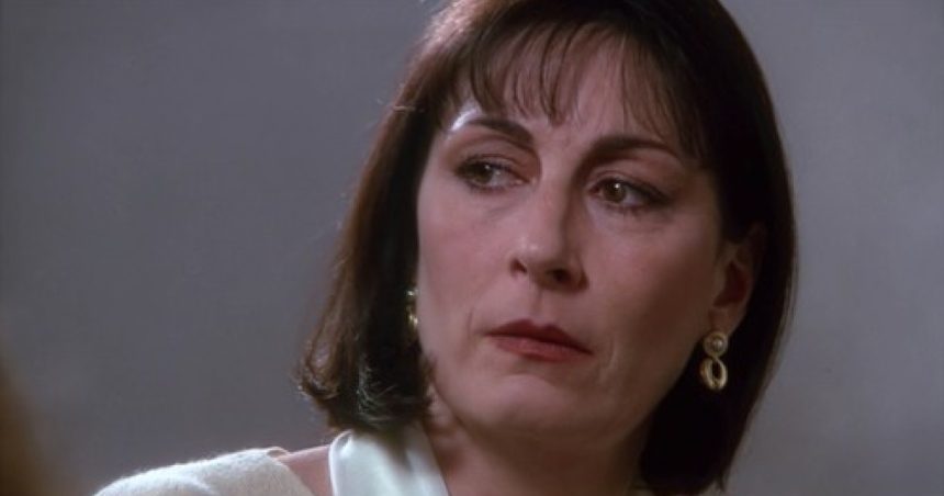 actrita anjelica huston dezvaluie ca a fost diagnosticata cu cancer am reusit sa supravietuiesc si sunt mandra 67f76da3a9b8a
