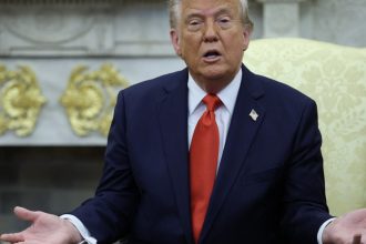 aproape jumatate dintre americani il considera pe trump un presedinte groaznic urmatorii patru ani vor fi un test sondaj 680dc4658c075