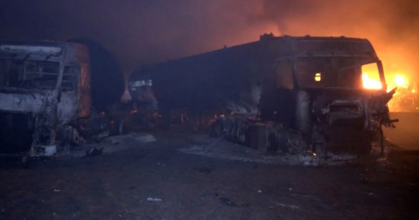 bilant sangeros dupa atacul sua asupra portului petrolier din yemen 80 de persoane ucise si 150 de raniti 6803603c587ef