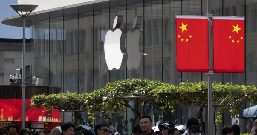 ca sa evite tarifele lui trump impuse chinei apple a decis sa transporte 600 de tone de telefoane cu avionul din india 67f7bfab1be62