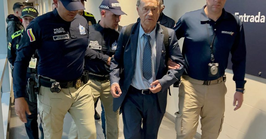 carlos lehder fosta mana dreapta a lui pablo escobar a fost eliberat dupa o scurta perioada de detentie in bogota 67eb9d4208383