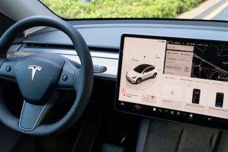 ce modificari este acuzata tesla ca face masinilor sale pentru a evita reparatiile in perioada de garantie procesul intentat in sua 68048d69dd1d9