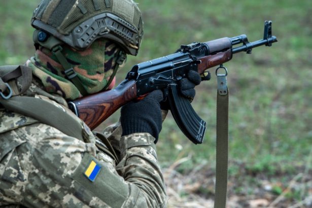 cei buni cei rai si urlatorii un britanic care a luptat pentru ucraina vorbeste despre atitudinile voluntarilor de pe front 67f256847ca9c