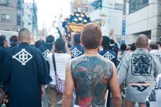 cel mai sangeros grup infractional din japonia s a angajat in scris in fata politiei sa puna capat conflictelor interne 67f77e0a6c994