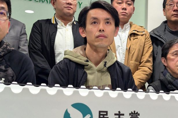 cel mai vechi partid pro democratie din hong kong se dizolva in contextul in care beijingul nu mai lasa loc pentru disidenta 6804959c5865f