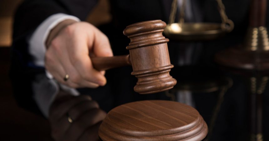 celebru peste noapte dupa ce a adus turul 2 inapoi cv ul judecatorului care a adoptat decizia fara precedent document 680b714e750d8