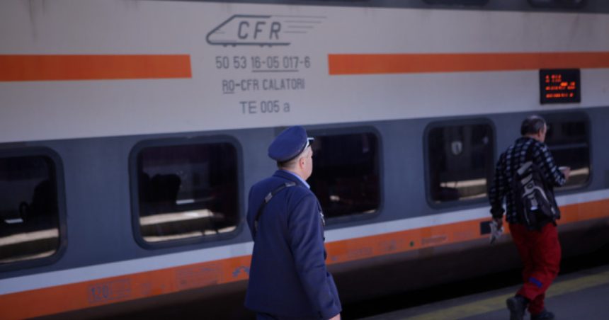 cfr suplimenteaza numarul trenurilor in minivacanta de 1 mai legaturi directe spre litoral din marile orase din romania 680a3f74870be