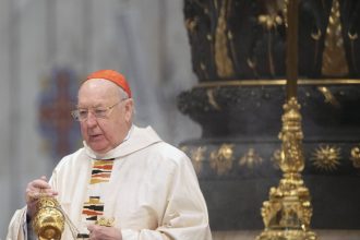 cine este cardinalul kevin farrell devenit sef interimar al vaticanului dupa moartea papei francisc 68073af4a82ce