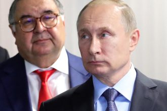cum a acaparat un miliardar rus apropiat de vladimir putin unul dintre cele mai prestigioase sporturi din lume avem un sugar daddy 6802a713276fa
