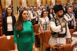 cum incearca pot sa stranga bani obliga reprezentantii partidului din sectia de vot sa doneze 30 de lei 680791e7b6e68