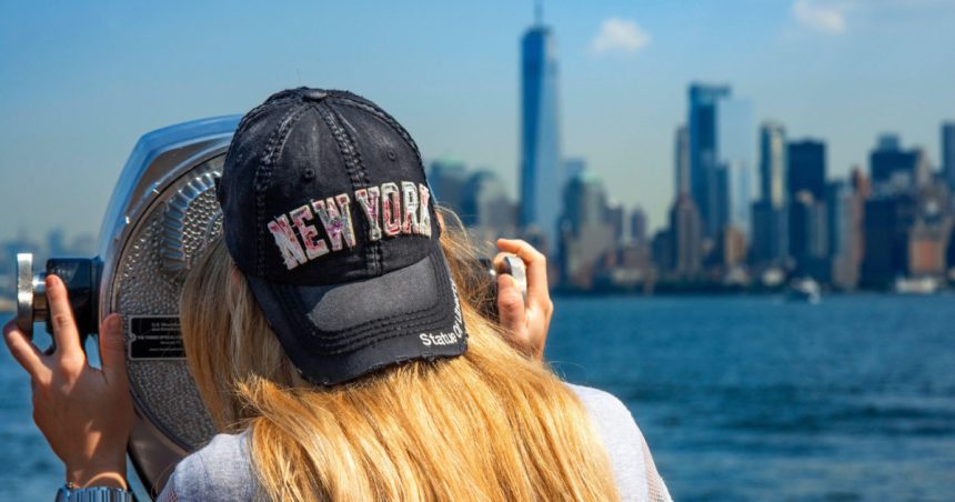 de ce se tem turistii si evita sa mai mearga in vacante in sua nu vreau sa dau bani acestei americi 68026b4f53456