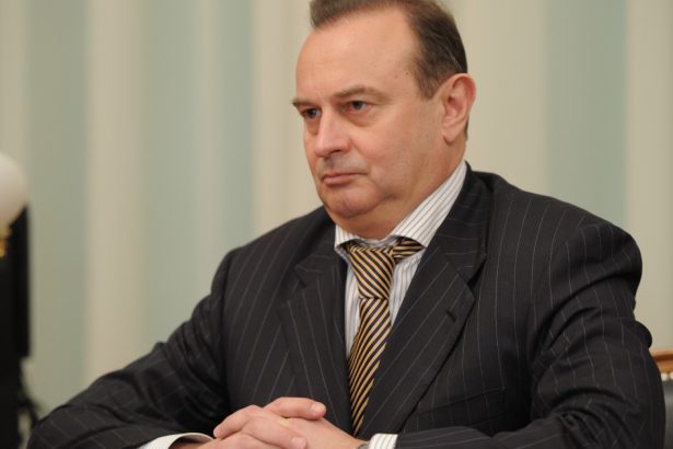 de la agent kgb si proxenet la aristocrat de monaco cum s a transformat un spion rus in magnat european 67f0beb21093f