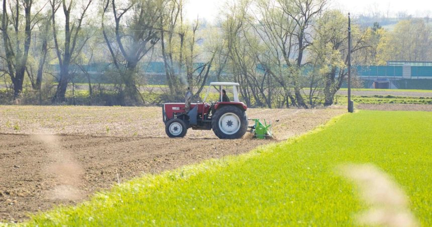 din ghidul programului rabla pentru tractoare lipsesc categoriile cele mai utilizate de micii fermieri se cere schimbarea ordinului 680a5f182c0f2