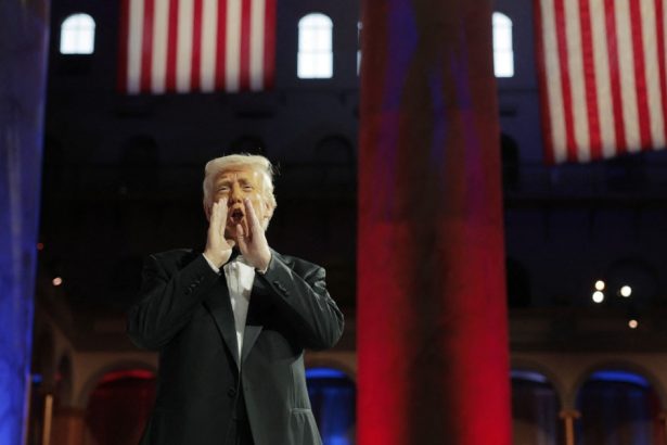 donald trump intensifica razboiul taxelor presedintele american anunta ca va impune tarife majore si produselor farmaceutice 67f61e7b5563b