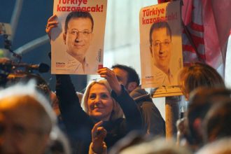 ekrem imamoglu prima aparitie in instanta de cand a fost arestat pe 19 martie mesajul primarului din istanbul rivalul lui erdogan 67f979770f96c