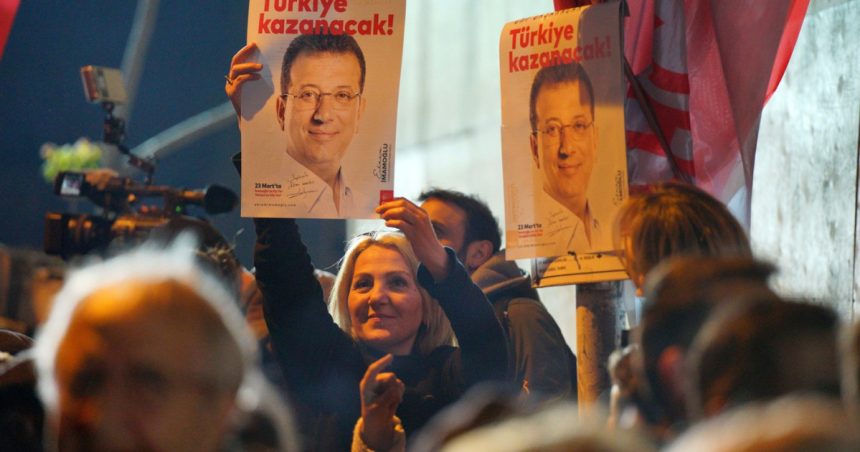 ekrem imamoglu prima aparitie in instanta de cand a fost arestat pe 19 martie mesajul primarului din istanbul rivalul lui erdogan 67f979770f96c