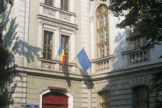 elevii de clasa a xii a de la unul dintre cele mai renumite licee din bihor testeaza scoala de 4 zile pe saptamana 6805e2a72081e