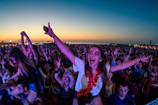 festivalul neversea 2025 a fost anulat ce probleme au intampinat organizatorii si cand va avea loc urmatoarea editie 6809288c65ad9
