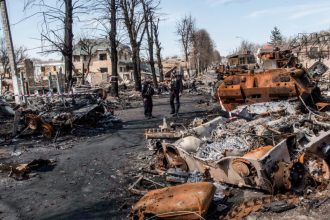 fortele de aparare ale ucrainei au eliminat un parasutist rus acuzat pentru crimele de razboi de la bucea 67f5503af0232