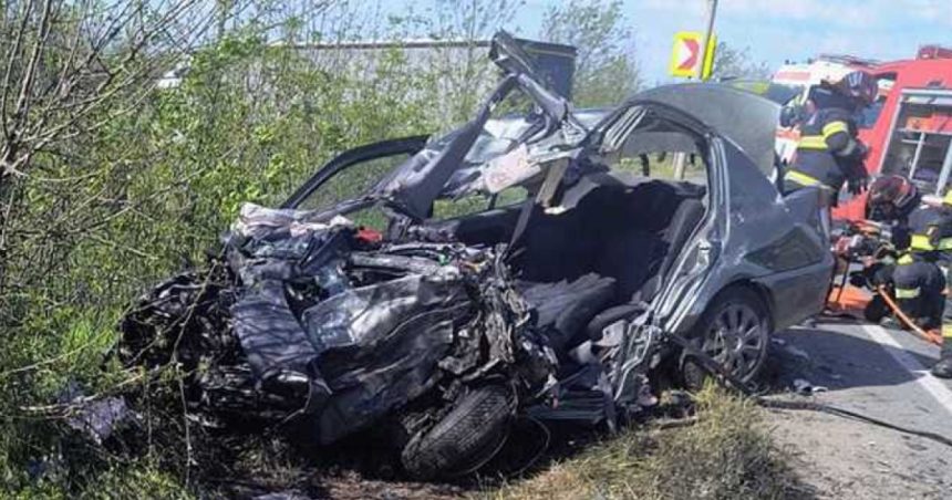 foto o femeie a murit si doi copii sunt in stare grava in urma unui accident de circulatie produs in judetul arad 680ba60b67a8b