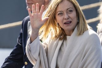 giorgia meloni va discuta cu donald trump la casa alba problema tarifelor 67f561cee4718