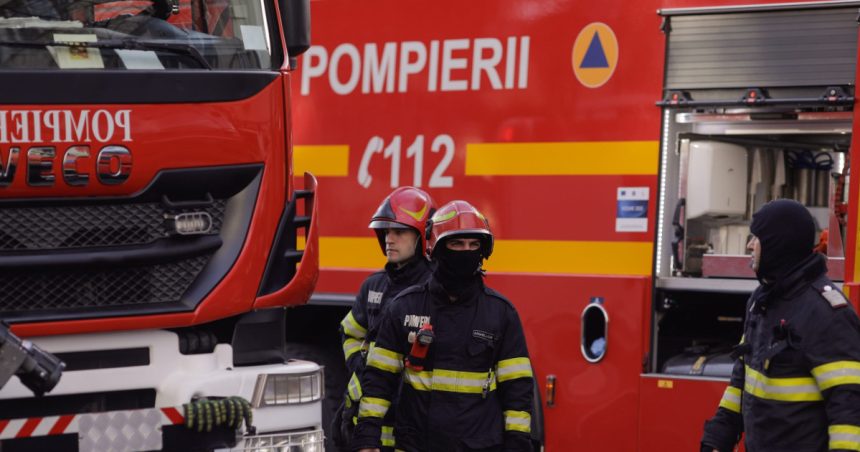 incendiu la un cabinet medical din spitalul cfr pascani a fost declansat planul rosu peste 60 de pacienti evacuati 681227496d481