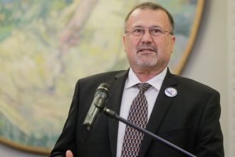 john ion banu muscel candidat la alegerile prezidentiale explica de ce vrea ca romanii sa aiba dreptul sa poarte arme de foc 67f8952fdbd31