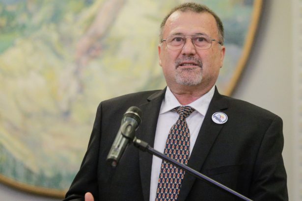 john ion banu muscel candidat la alegerile prezidentiale explica de ce vrea ca romanii sa aiba dreptul sa poarte arme de foc 67f8952fdbd31