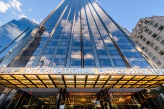 kremlinul ia in calcul ridicarea unui trump tower la moscova pentru a i face pe plac presedintelui sua 68073d4d5cf30