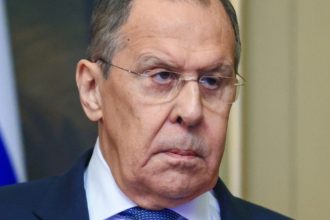 lavrov spune ca armistitiul lui putin reprezinta inceputul negocierilor directe cu ucraina fara conditii prealabile 68113f07c6d82