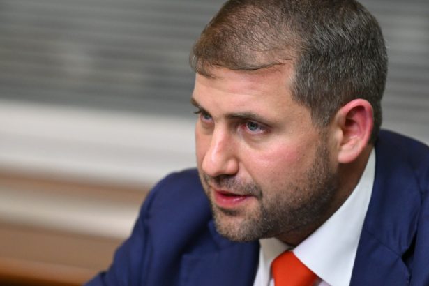 marea britanie sanctioneaza o retea prorusa din r moldova legata de oligarhul ilan sor pentru amestec in alegerile din 2024 67ed522174c9c