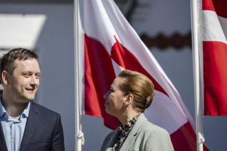 mesaj catre trump din partea premierului groenlandei nu vom fi niciodata o bucata de proprietate care poate fi cumparata de oricine 680e629b4a9f9