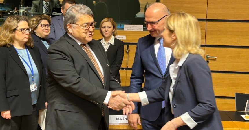 ministrul de externe romania sustine initiativa sefei diplomatiei ue de a oferi sprijin militar ucrainei 67fd717b65f56