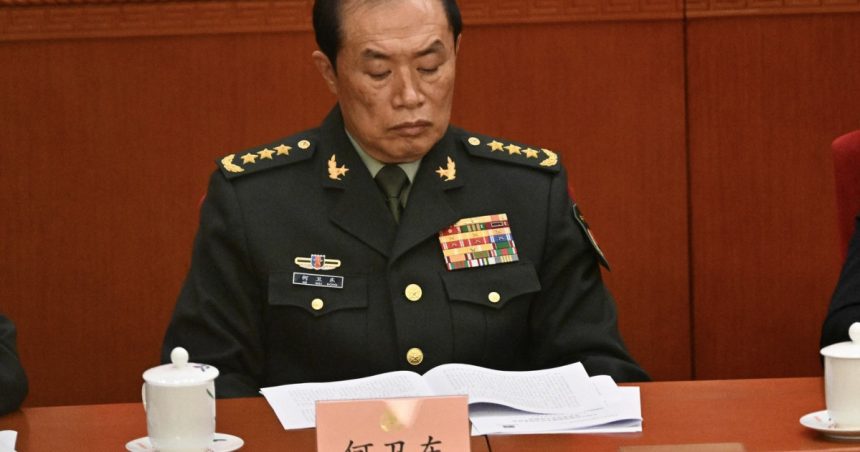 misterul disparitiei generalului nr 2 al armatei chineze cine este he weidong si ce poate insemna absenta sa din viata publica 67f0e68a6baed