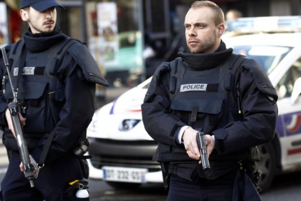 news alert alerta in franta un elev a injunghiat patru adolescenti intr un liceu din nantes 680a3a8a75895