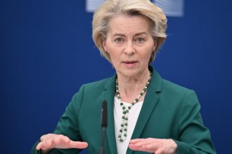 news alert ue amana pentru 90 de zile contramasurile la taxele impuse de trump ursula von der leyen toate optiunile raman pe masa 67f7a96a2d4ab
