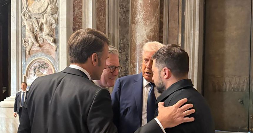 o intalnire pozitiva trump macron zelenski si starmer au discutat in interiorul bazilicii sfantul petru de la vatican 680cedf08f6a0