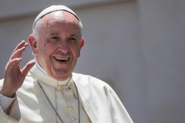 papa francisc un papa al poporului cum a ajuns fiul unor imigranti din argentina sa conduca vaticanul si ce mostenire lasa in urma 6806020f8fc2e